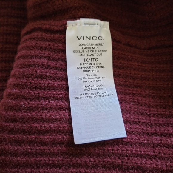 Unworn Vince Women's Ribbed Cashmere Turtleneck Sweater in Burgundy - Picture 7 of 7